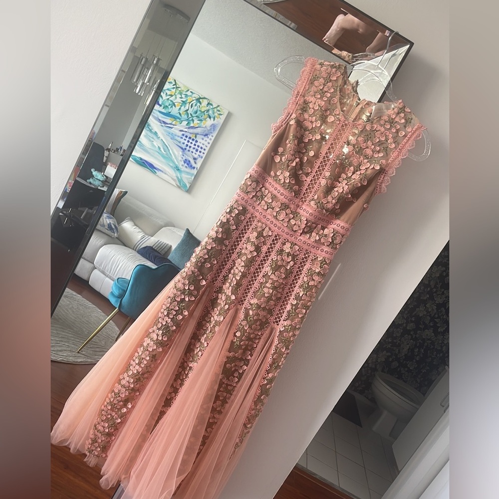 Bronx and banco dress